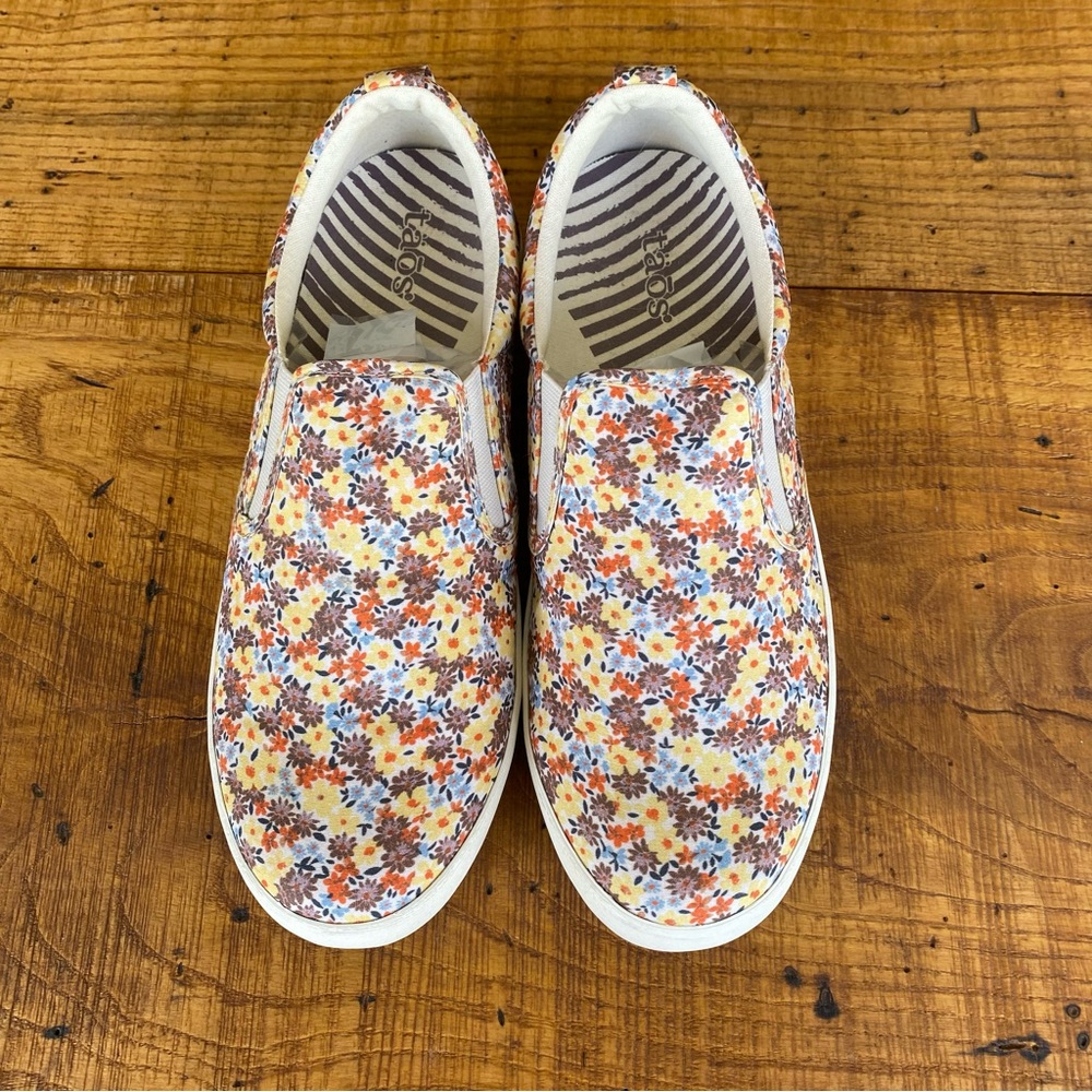 Taos Womens 8 Slip-On Dandy Floral Canvas Sneakers Colorful Comfort  Cottagecore